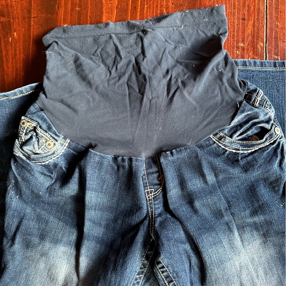 Maternity jeans - Picture 3 of 5